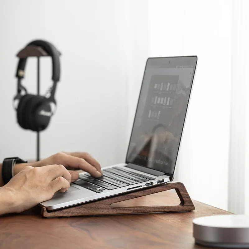 HeMu Walnut Wood Laptop Stand  - مراجعة Laptop Stand Bamboo وسعره