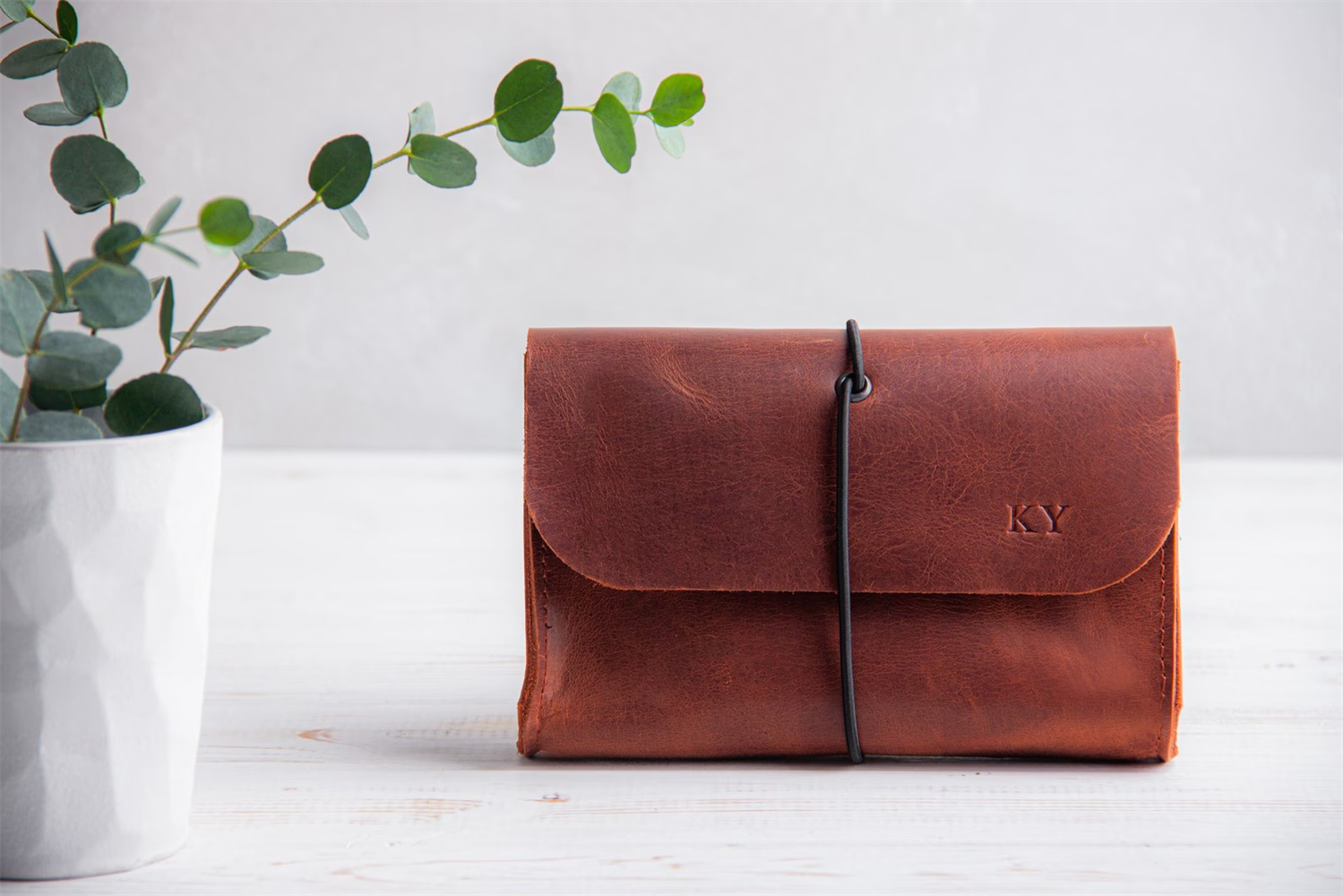 Genuine Leather MacBook Mouse  - مراجعة Tech Accessories Travel Case وسعره